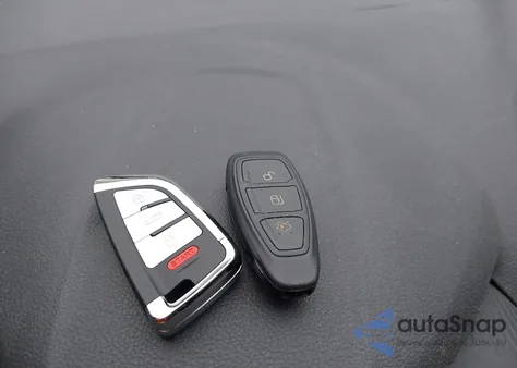 2013 Ford C-Max Hybrid Sel z USA, uszkodzony, nr VIN 1FADP5BU1DL511429